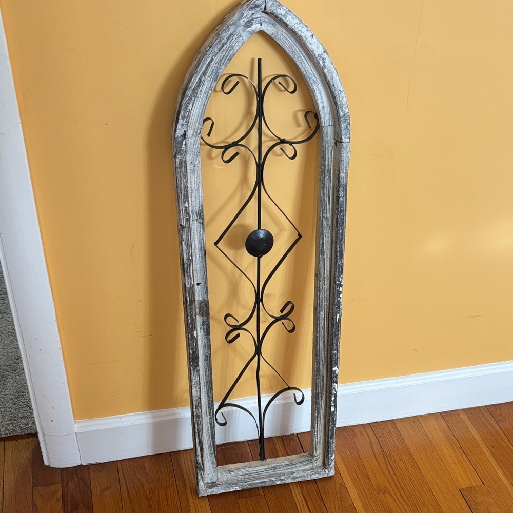 VINTAGE RUSTIC WOOD & METAL ARCHED FRAME